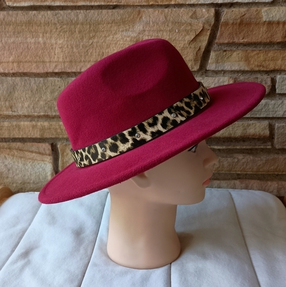 Juicy Couture Elegant Burgundy Hat with Leopard Band main image 8